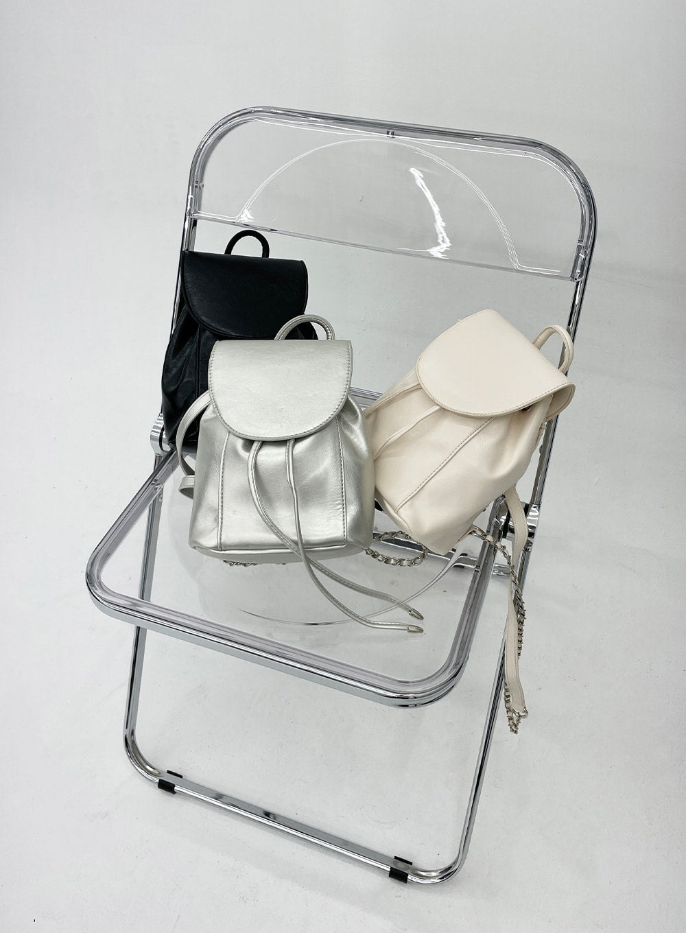 chain-mini-backpack-cl303