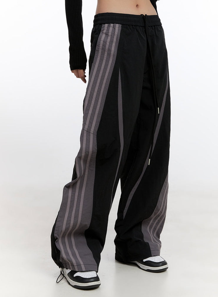 striped-loose-fit-trackpants-cn421 / Black