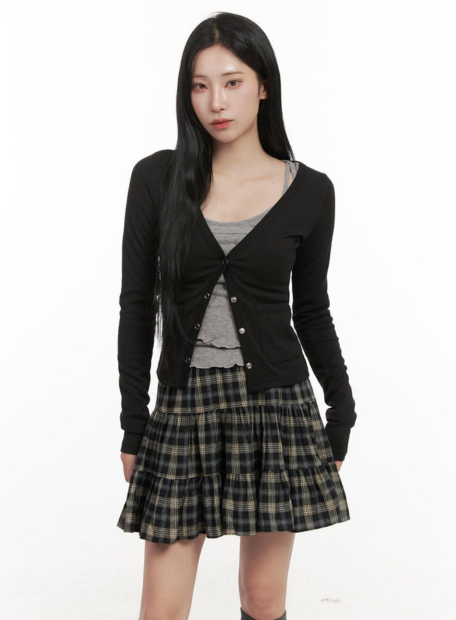 v-neck-slim-fit-buttoned-cardigan-cd404 / Black