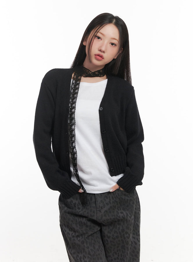 classic-button-v-neck-cardigan-cf524 / Black