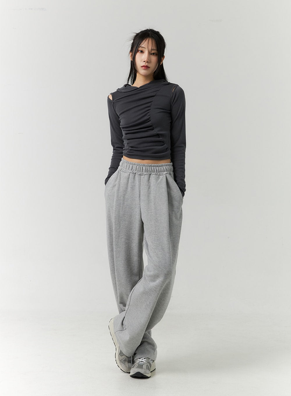 pintuck-sweatpants-cn317 / Gray