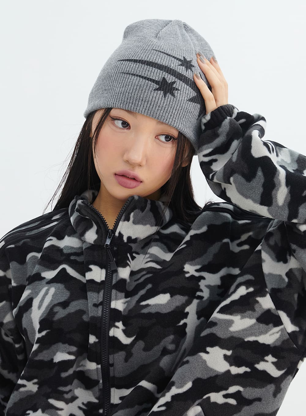 graphic-printed-beanie-in317 / Gray