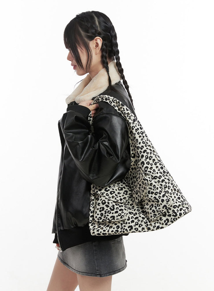 leopard-print-shoulder-bag-in427 / white