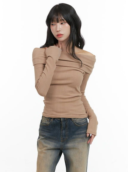 slim-off-shoulder-long-sleeve-top-cg421 / Beige