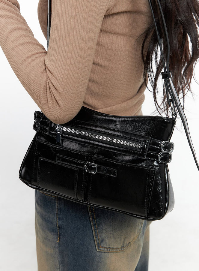 buckled-zipper-faux-leather-shoulder-bag-cg421 / Black