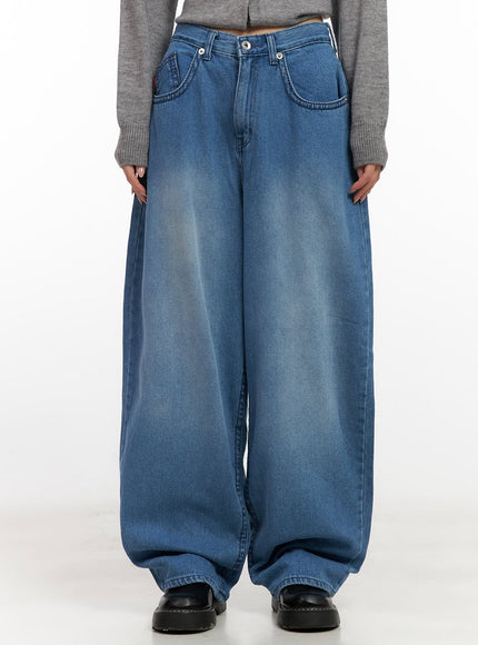 charlie-stitched-baggy-jeans-cn416 / Blue