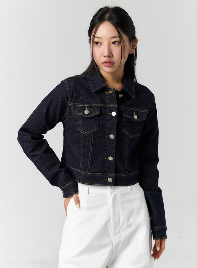 buttoned-pocket-denim-jacket-cs302