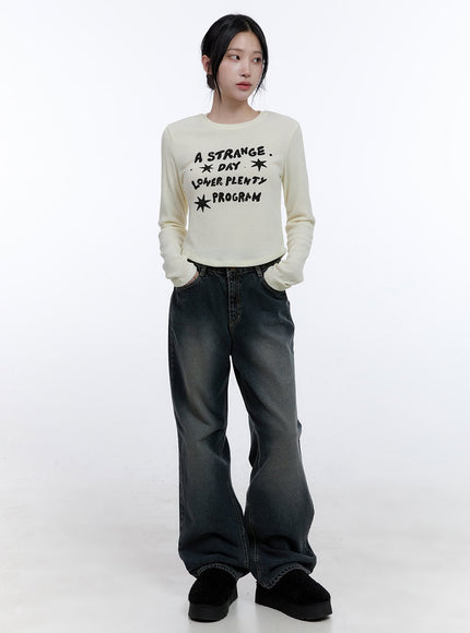 simple-lettering-long-sleeve-top-cd416