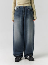 wide-leg-washed-jeans-cg331