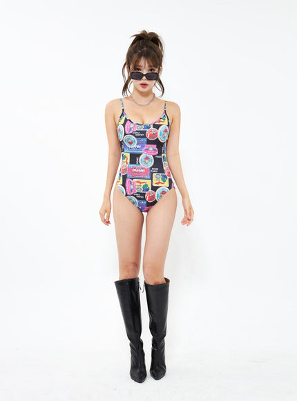 graphic-swimsuit-iu301