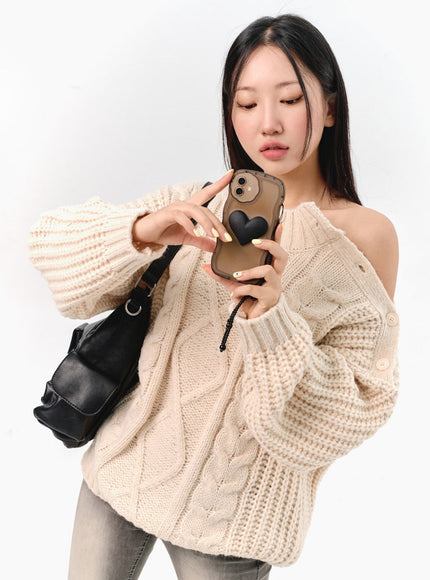 cable-knit-buttoned-sweater-is301