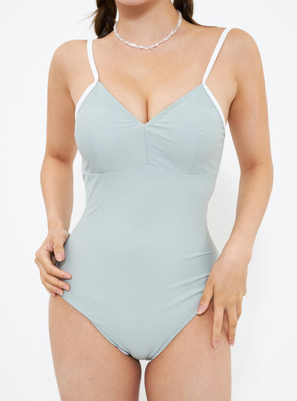 basic-v-neck-swimsuit-iu302