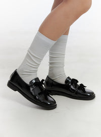 faux-leather-ribbon-loafers-oa416 / Glossy black