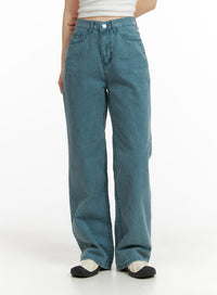 light-washed-straight-jeans-om412