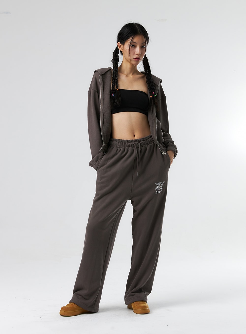 sweatpants-with-cubic-is322