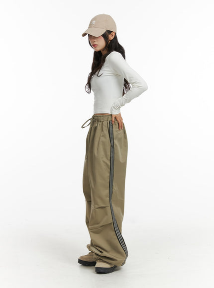 stripe-nylon-wide-pants-unisex-cj418