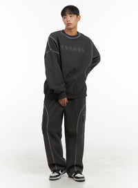 mens-stitched-patch-cargo-sweatpants-is420