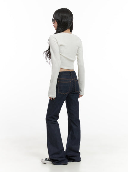 tia-low-rise-bootcut-jeans-cg421