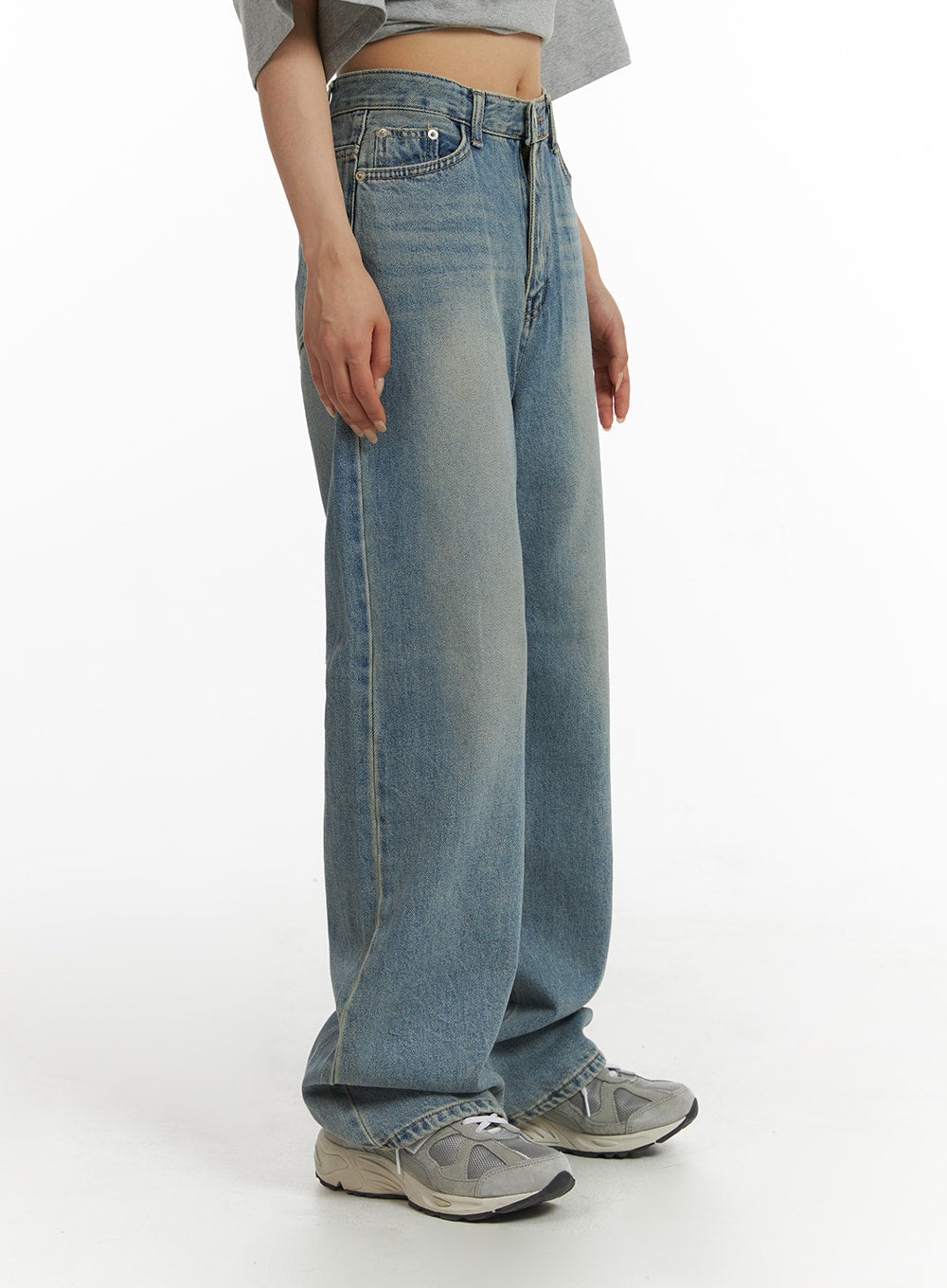 washed-wide-denim-jeans-cf401