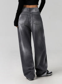 wide-fit-washed-jeans-cg315