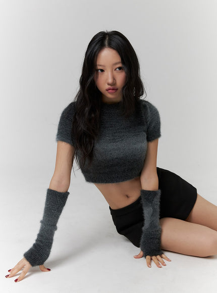 soft-crop-sweater-with-hand-warmers-cd318