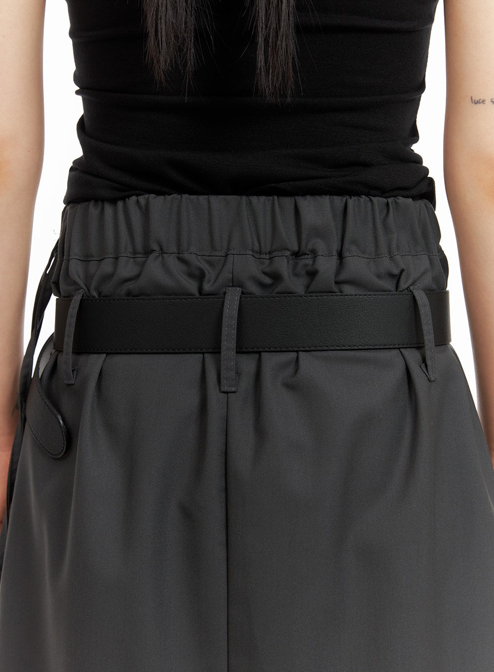 solid-strap-pleated-midi-skirt-ca418