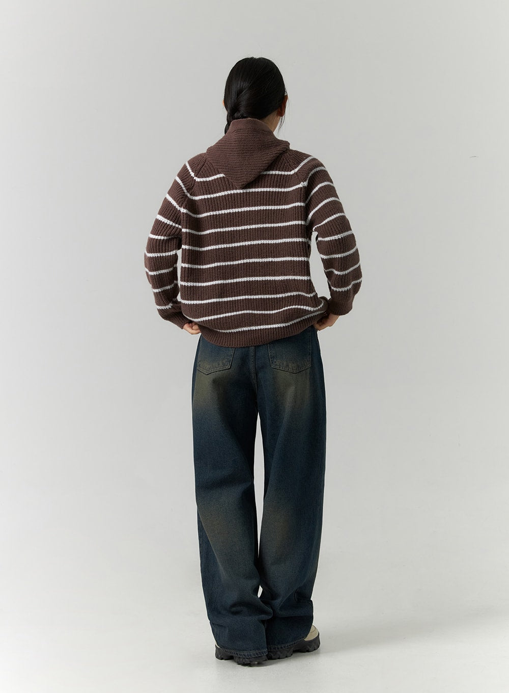 washed-denim-wide-leg-jeans-cd304-1