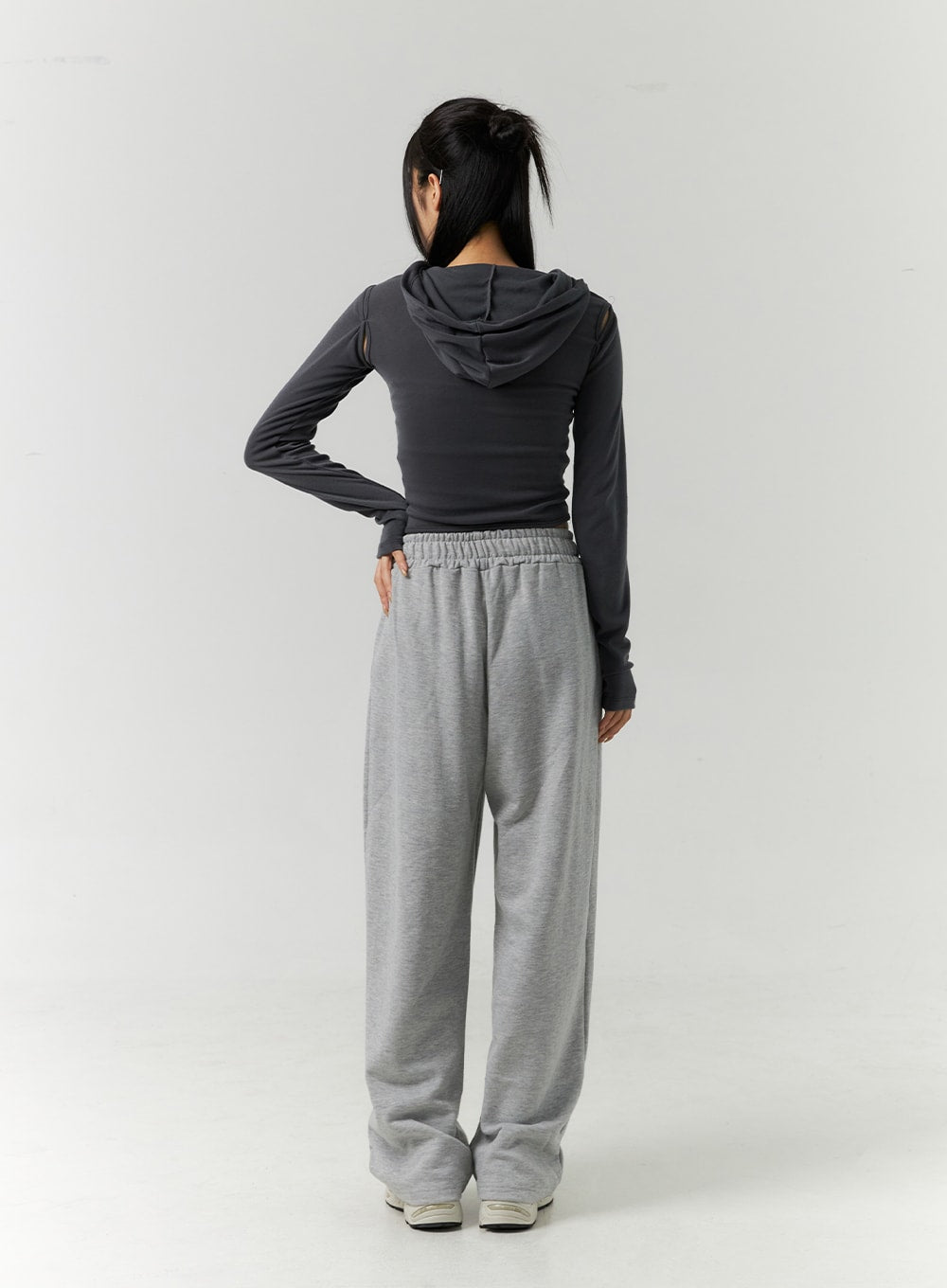 pintuck-sweatpants-cn317