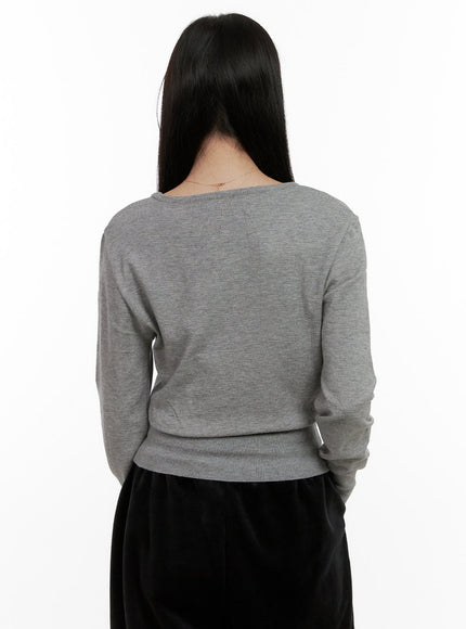 solid-u-neck-cropped-sweater-on408