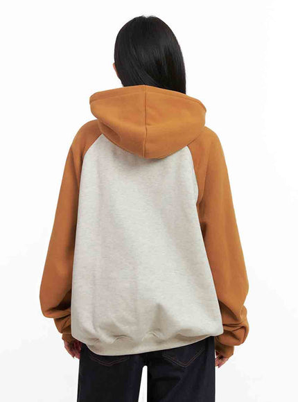 Small Graphic Print Snap Button Hoodie IJ503