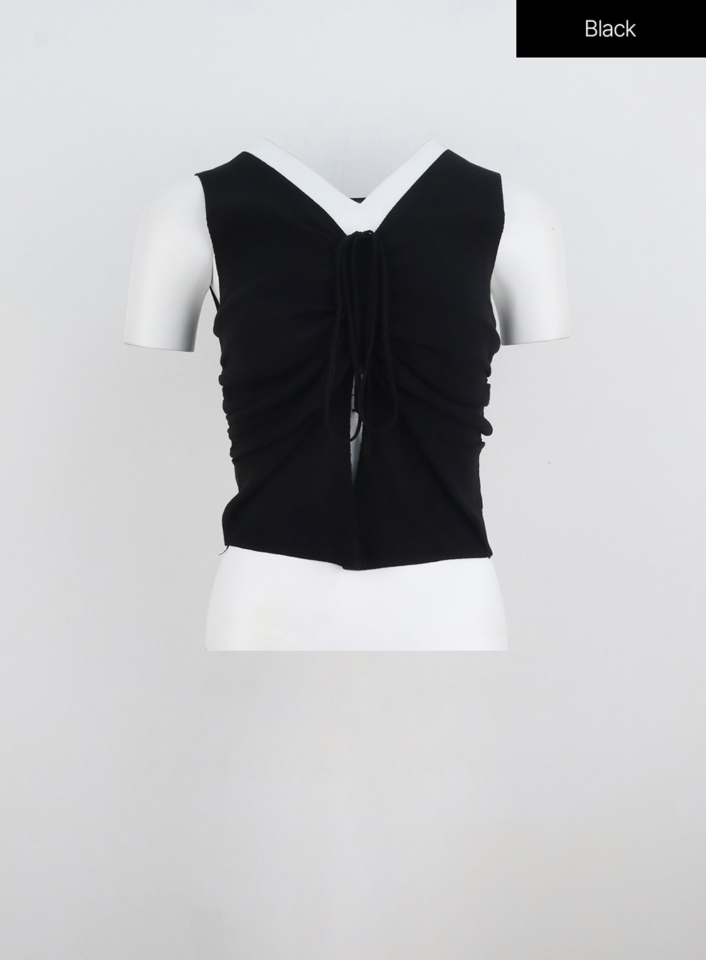 v-neck-sleeveless-top-il321