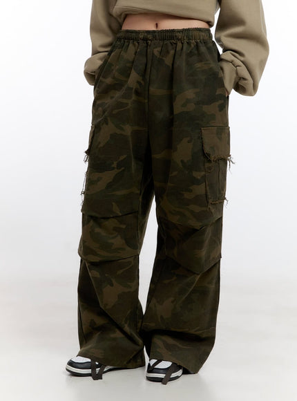 wide-fit-camouflage-cargo-pants-cn420