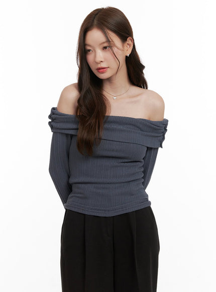 off-shoulder-buttoned-slim-fit-tshirt-od403