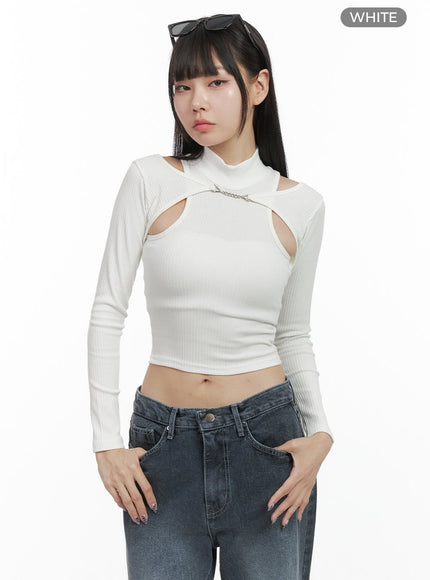 chain-cut-out-turtleneck-cropped-top-oo401