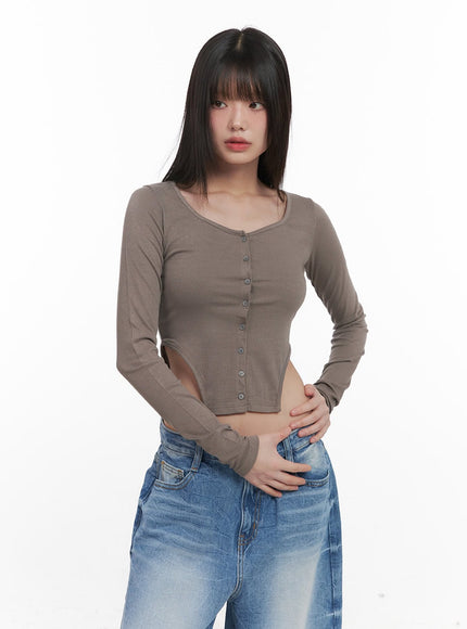 Buttoned Long-Sleeve Crop Top CJ524