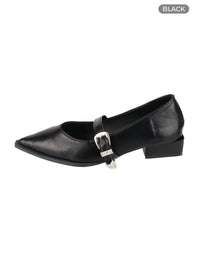 buckle-pointed-toe-flats-with-low-heels-ca412 / Black