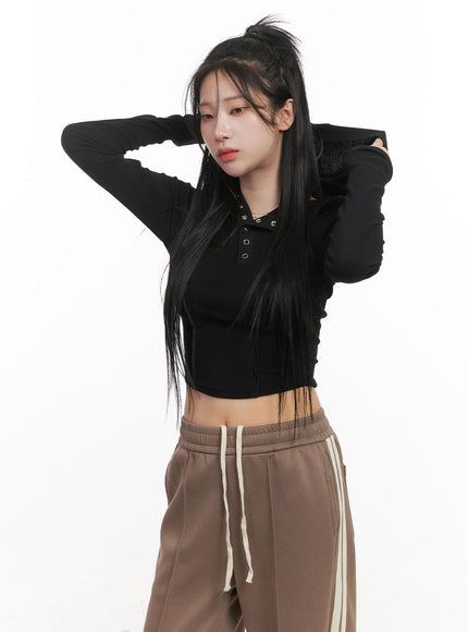 Long-Sleeve Hooded Buttoned Crop Top CJ516