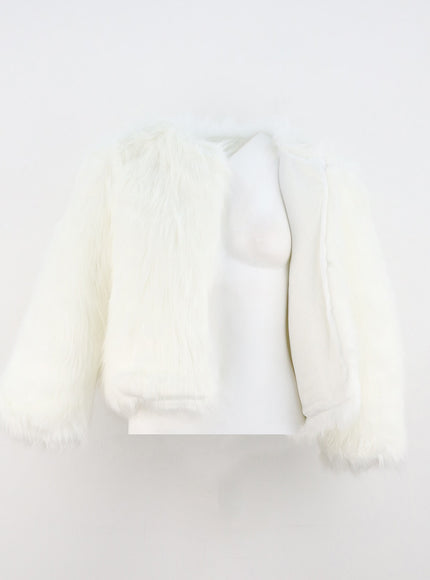 soft-faux-fur-jacket-in323