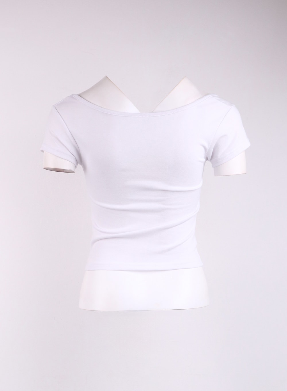 backless-short-sleeve-tee-cj425