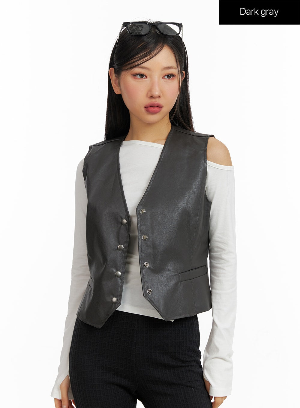 faux-leather-v-neck-vest-cf408 / Dark gray