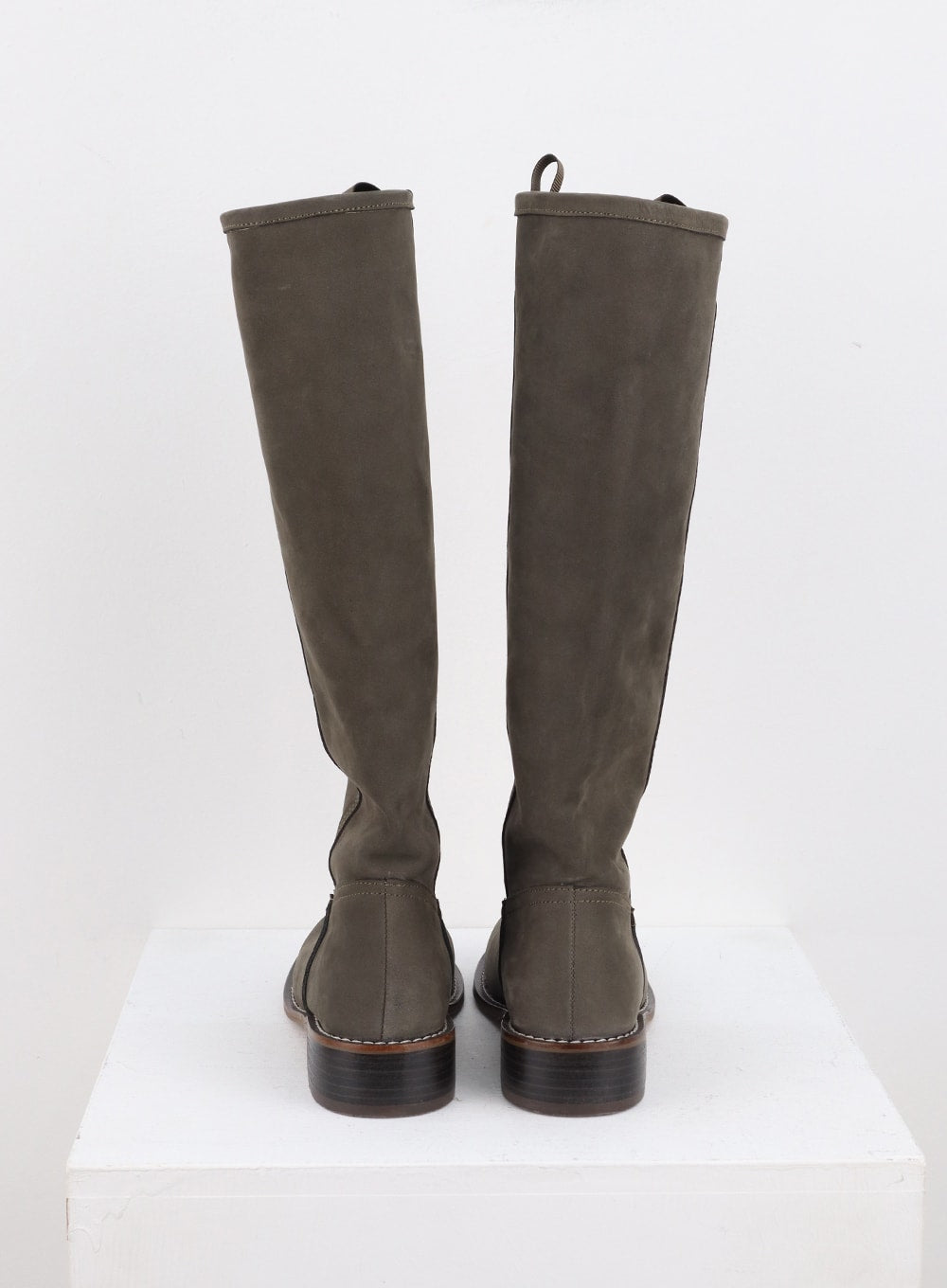 solid-stitched-leather-boots-co323