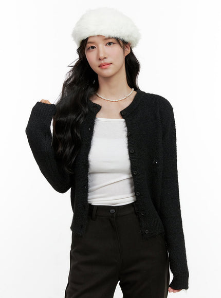 cozy-buttoned-cardigan-on404 / Black