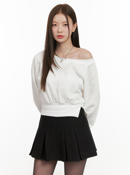 asymmetric-one-shoulder-crop-sweatshirt-od412 / White