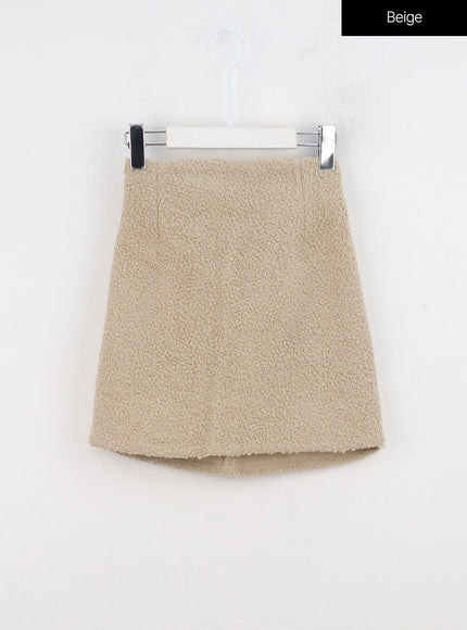 plush-mini-skirt-on320 / Beige