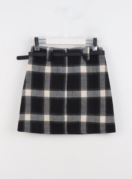 buckle-plaid-mini-skirt-in322