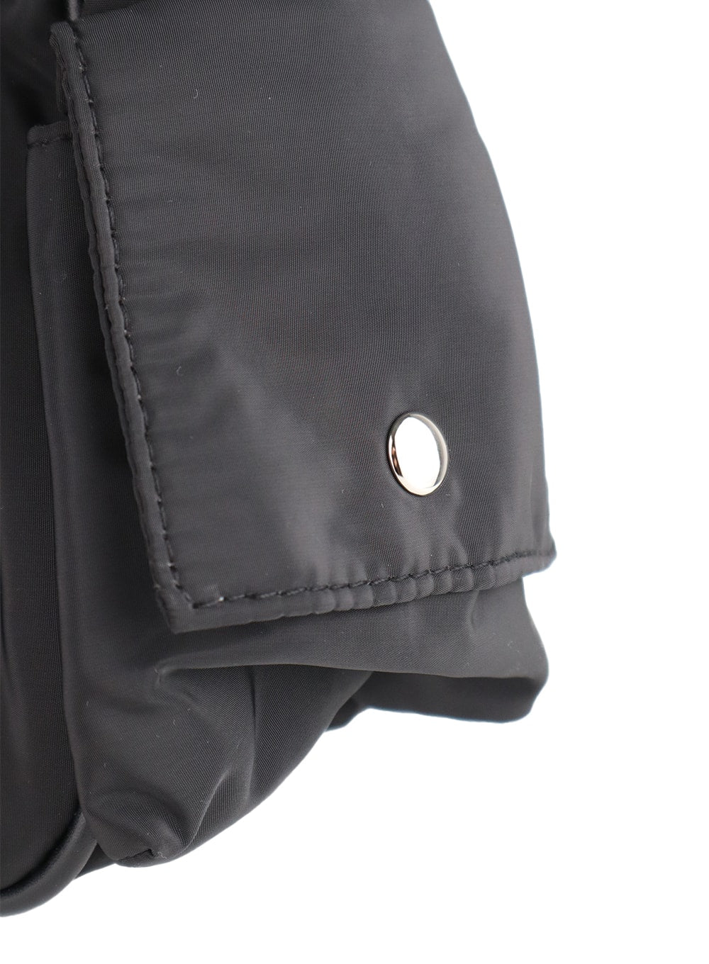 pocket-nylon-shoulder-bag-om408