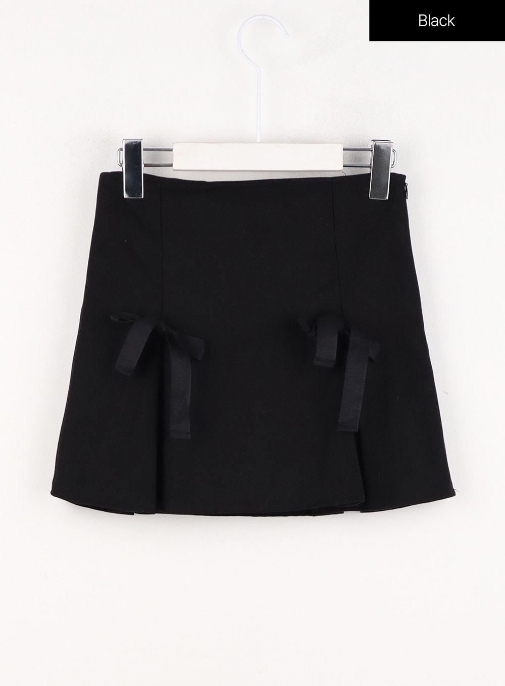 Ribbon Mini Skirt IN301 - Korean Women's Fashion | LEWKIN