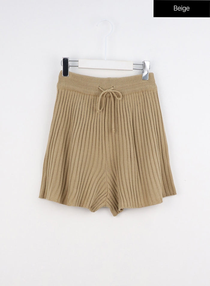 ribbed-knit-shorts-io317 / Beige