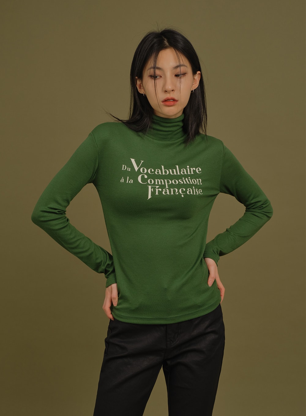 Long Sleeve Turtleneck T-Shirt with Letter Graphic - Lewkin