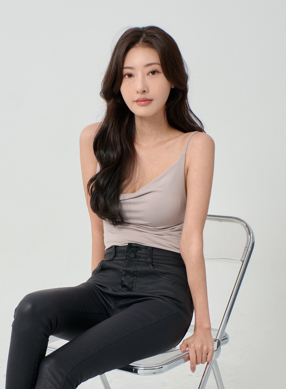 Sexy Loose U-Neck Thin Straps Tank Top IO31 - Korean Women's Fashion |  LEWKIN